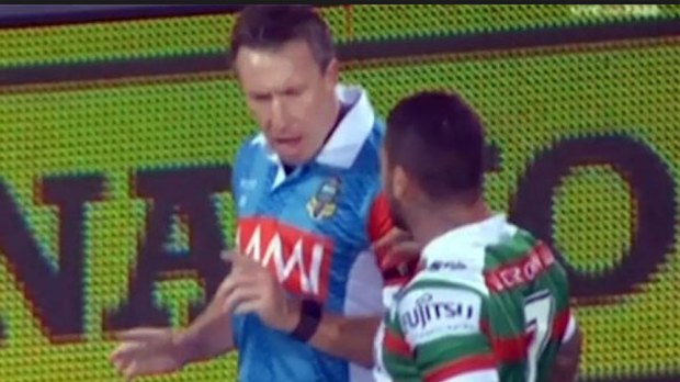 Adam Reynolds touches Jared Maxwell. (Supplied)
