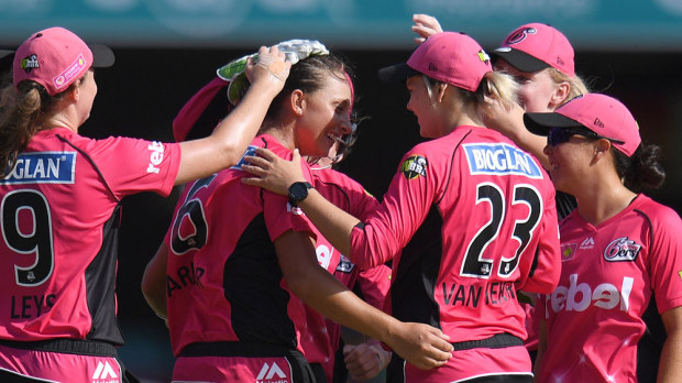 The Sydney Sixers WBBL team, (AAP)