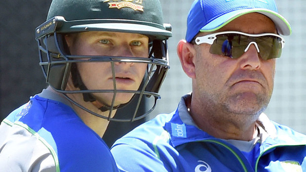 Australian coach Darren Lehmann (r) has said the Test series against India will not be decided by the coin toss. (AAP)