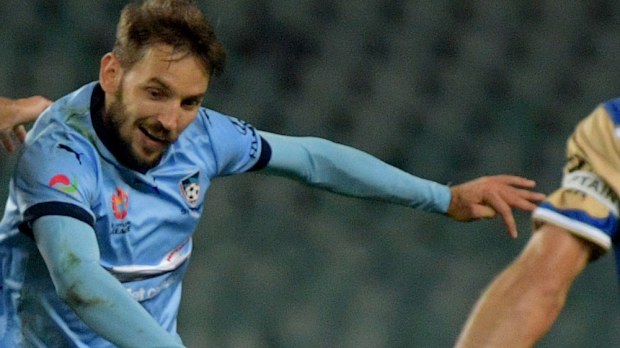 Sydney FC key man Milos Ninkovic suffered an ankle injury. (AAP)
