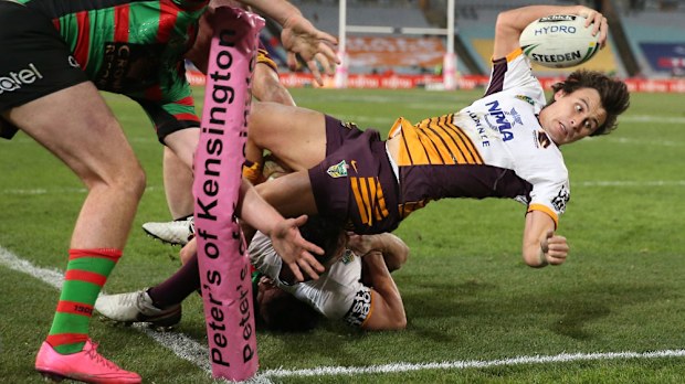 New Reds signing and former Bronco Lachlan Maranta's has been described as a 'crap player' by former wallaby Greg Martin.(AAP)