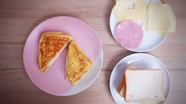 Perfect omelette egg bread hack