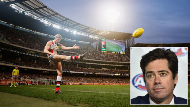 St Kilda's Nick Riewoldt takes a kick at the MCG and (inset) AFL boss Gillion McLachlan. (Getty and AAP)