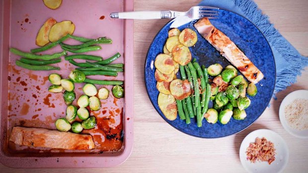 Jane de Graaff's one-tray honey -soy salmon