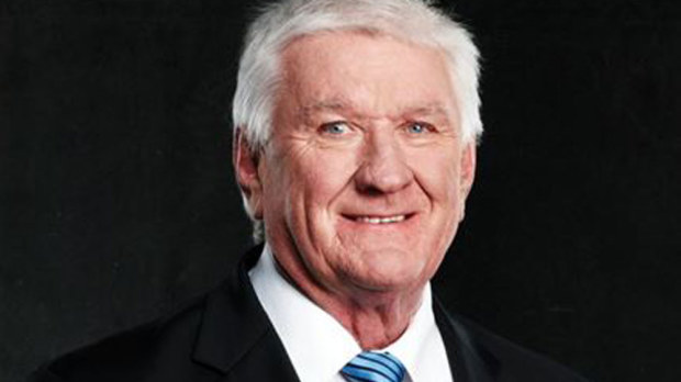 Ray Warren will be calling league again in 2017.