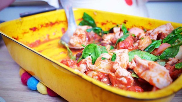Easy one pan puttanesca chicken