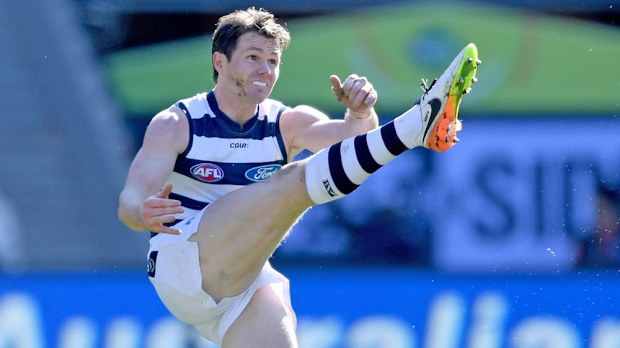 Patrick Dangerfield starred as Geelong beat Collingwood. (AAP)