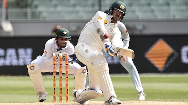 Mitchell Starc made a quickfire 84 in Australia's record total at the MCG of 8-624. (AAP)