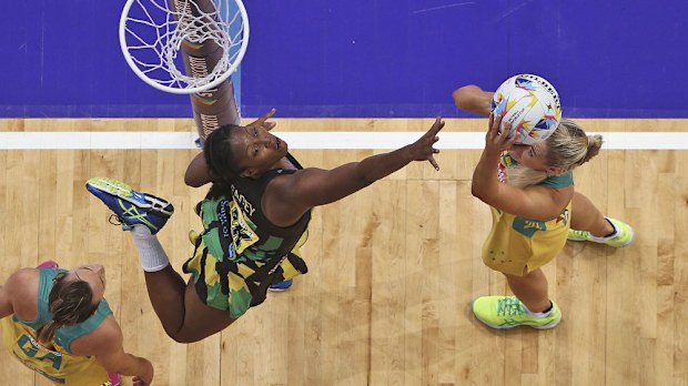 Diamonds shooter Caitlin Bassett will be able to score three pointers. (AAP)