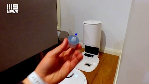 Deebot Ecovac OSMO T9+ robotic vacuum