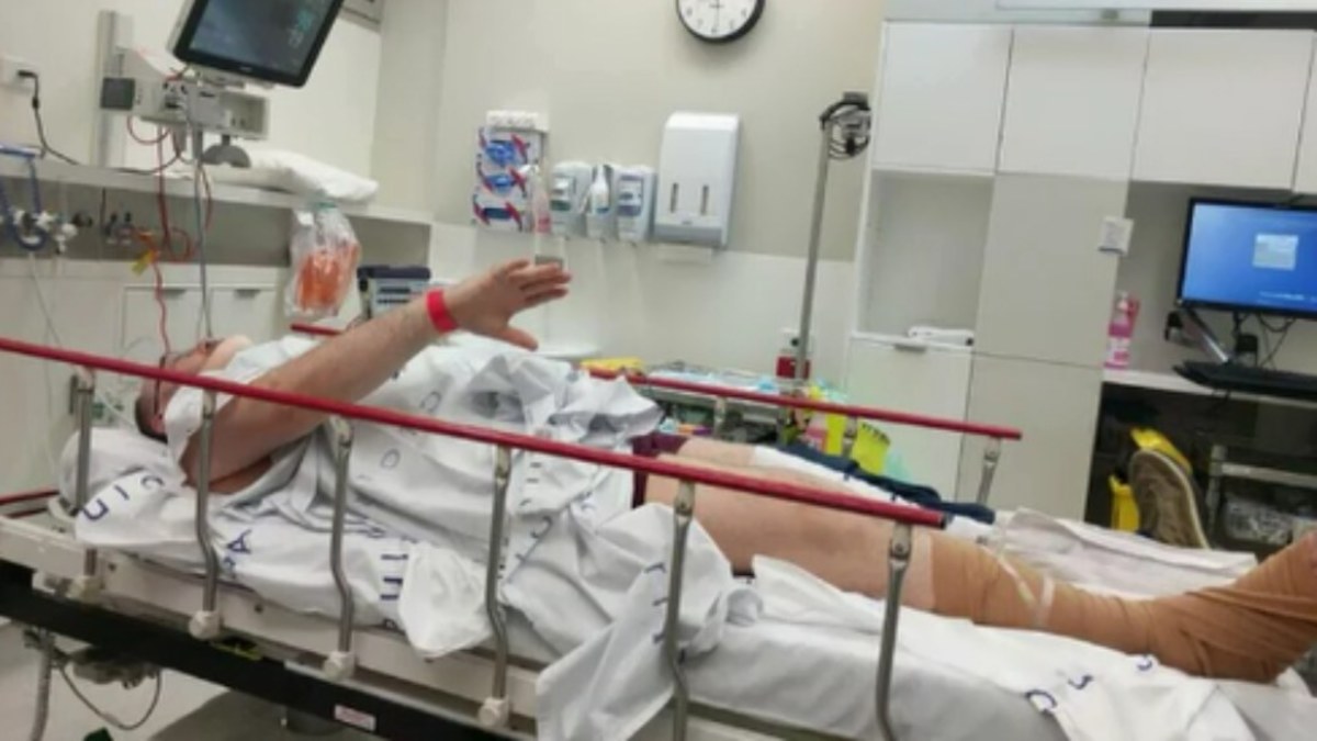 Hoon driver on the run after shattering man’s leg | Nine.com.au