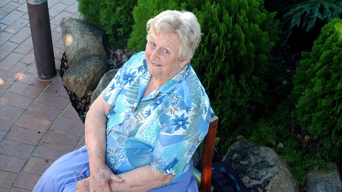 Lady Florence 'Flo' Bjelke-Petersen dies aged 97 | Nine.com.au
