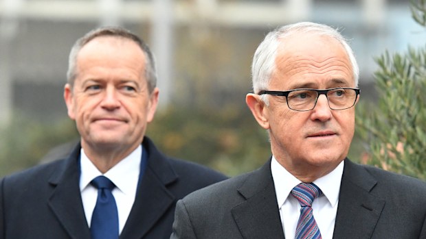 Prime Minister Malcolm Turnbull and Leader of the Opposition Bill Shorten attend a memorial service for the victims of the Manchester terror attack at the British High Commission in Canberra. (AAP)