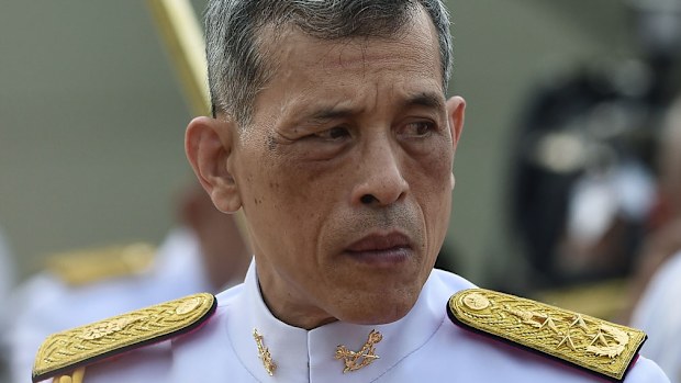 Thailand's King Vajiralongkorn is seen paying respects to the monument of King Rama I after signing the military-backed constitution in Bangkok on April 6, 2017. (AFP)