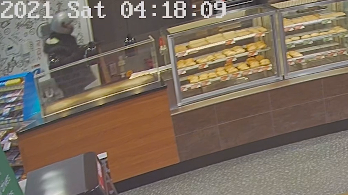Man caught allegedly robbing Wodonga service station on camera | Nine ...