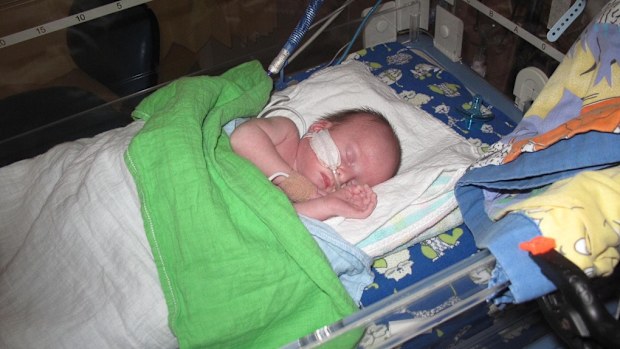 Alex and Dale kids newborn