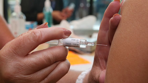 Experts have urged people to get immunisations after another measles case has been confirmed. (9NEWS)