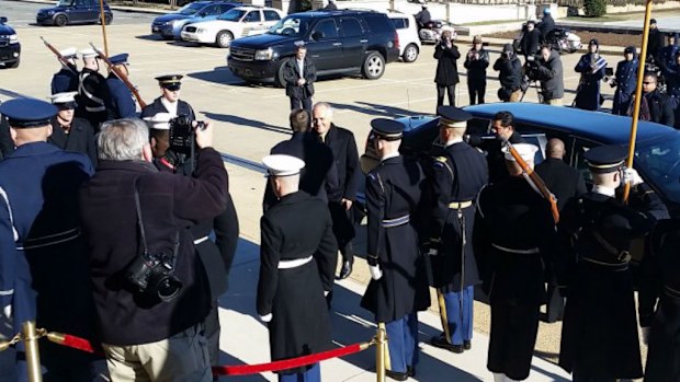 Prime Minister Malcolm Turnbull arrives at the Pentagon. (Robert Penfold/9NEWS)
