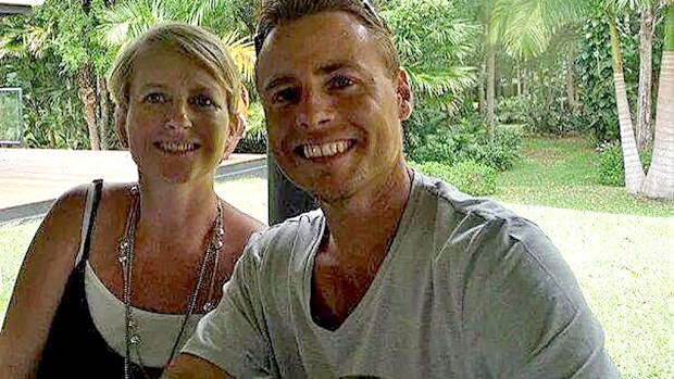 Missing surfer Peter Maynard and his wife Kylie. (AAP)