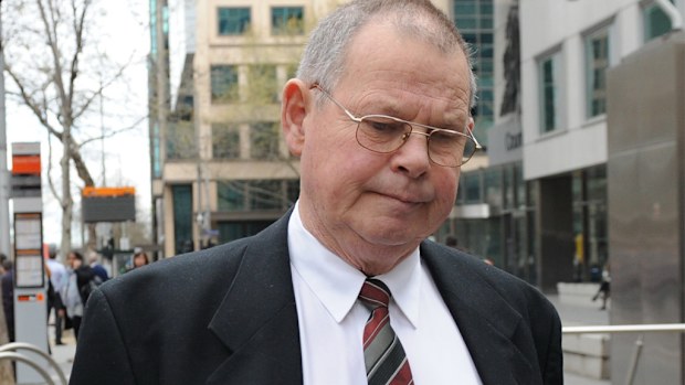 George Williams, the father of slain gangster Carl Williams, leaves court in Melbourne in 2011. (AAP)