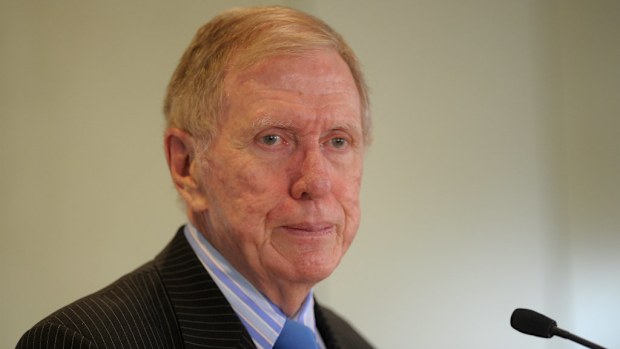 Former High Court judge Michael Kirby has called for more action on AIDS to honour the legacy of the researchers killed in the MH17 crash. (AAP)