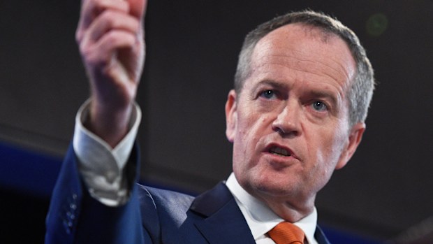 Opposition Leader Bill Shorten has signalled Labor will block Prime Minister Malcolm Turnbull's plan for a same-sex marriage plebiscite. (AAP)