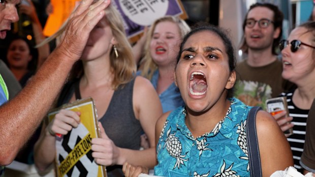 Protesters have crashed a Pauline Hanson campaign event in Perth. (AAP)