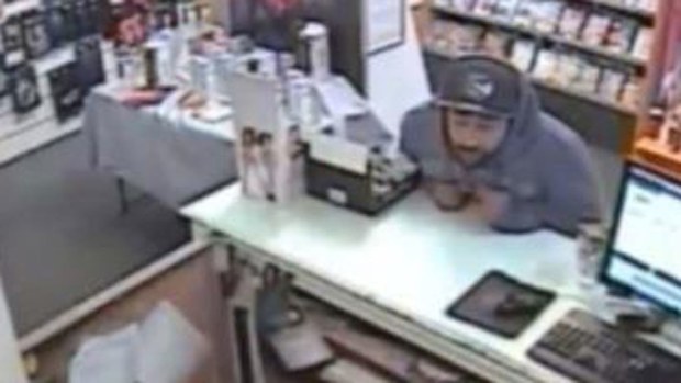 The man police are hoping can help with inquiries. (Victoria Police)