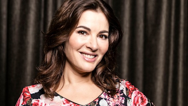 Nigella Lawson talks about chocolate on Twitter.