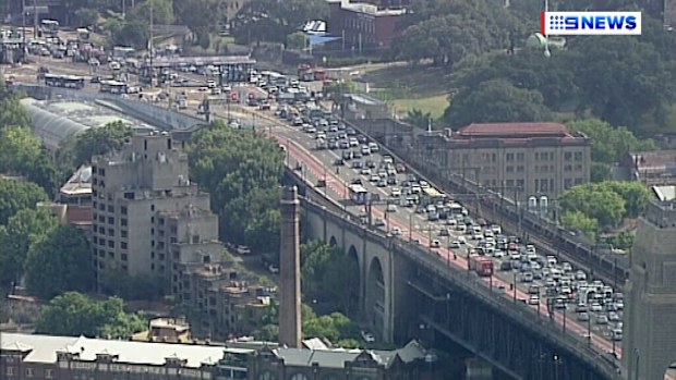 Traffic backed up across the bridge. (9NEWS)