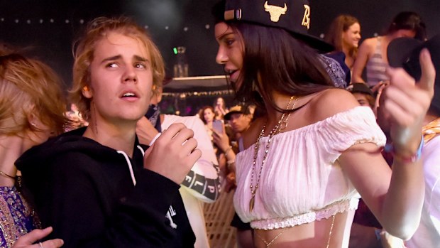 Bieber hanging with Kendall Jenner at Coachella. (Getty)