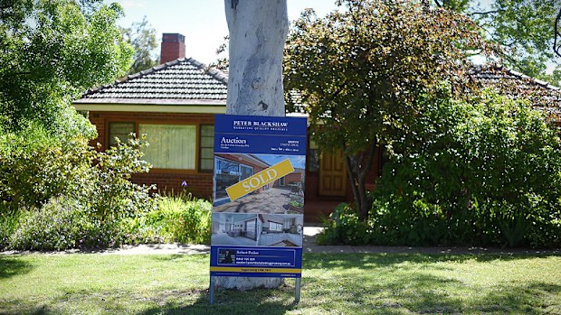 New Bankwest reports claims it takes Australian couples up to eight years to save for their first home's deposit. (AAP)