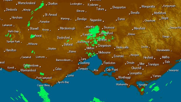 About 1250 homes in Melbourne's outer east were without power on last night. (www.weatherzone.com)