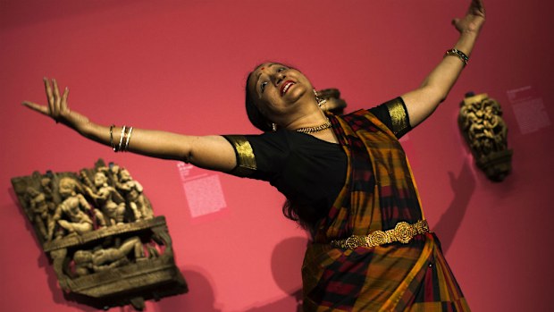 Indian dancer Lakshmi Vishwanathan performs during the exhibition The Kama-Sutra : spirituality and erotism in Indian art, at the Paris'. (Getty Images) 