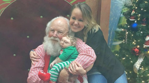 Jaxon Buell meets Santa. (Brandon Buell/Facebook)