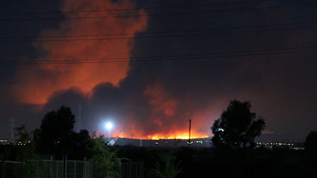 9NEWS reader Troy Reciszen took this photo of a fire in the Adelaide Hills. (Troy Reciszen)
