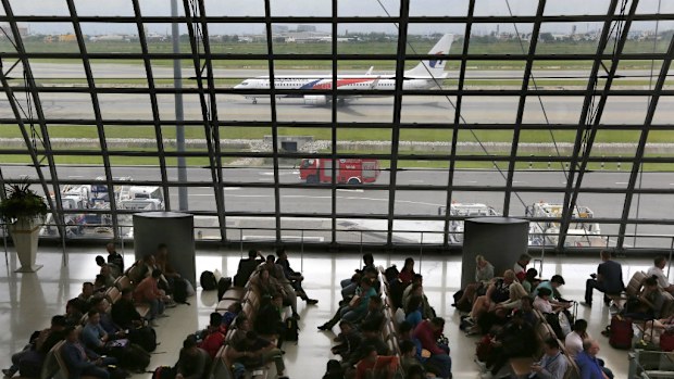 Two Australian couples have reportedly been stopped from leaving Thailand with their surrogate babies at Bangkok's international airport. (AAP)