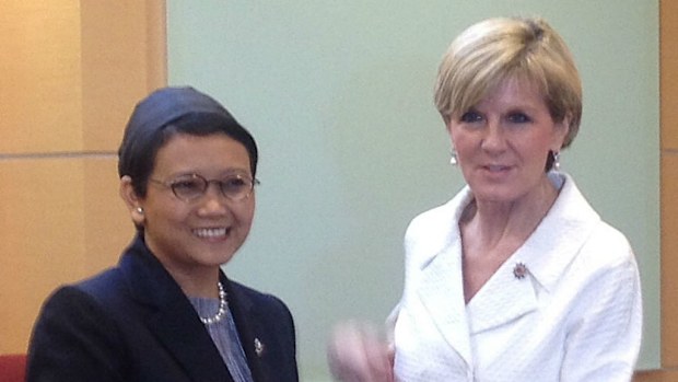 Indonesian Foreign Minister Retno Marsudi (left) meets with Australian Foreign Minister Julie Bishop. (AAP)