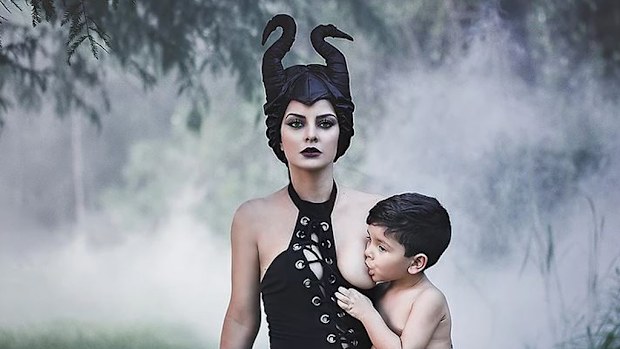 Yaky Di Roma's son finds comfort in breastfeeding. Image: Di Roma Photography