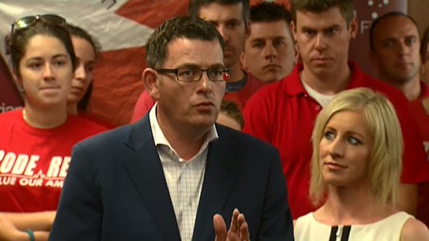 Daniel Andrews has managed to resolve the paramedic pay dispute after two weeks in office. (9NEWS)
