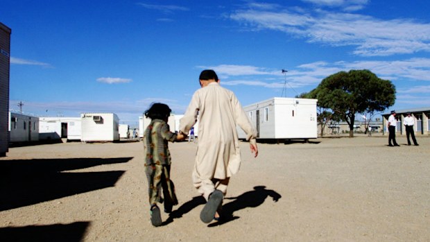 Children being held in detention centres will be released by the government. (AAP)