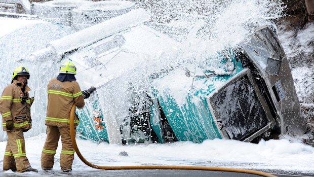 Firefighters crews attend to a fuel tanker crash on Calder Freeway in Melbourne's north-west.