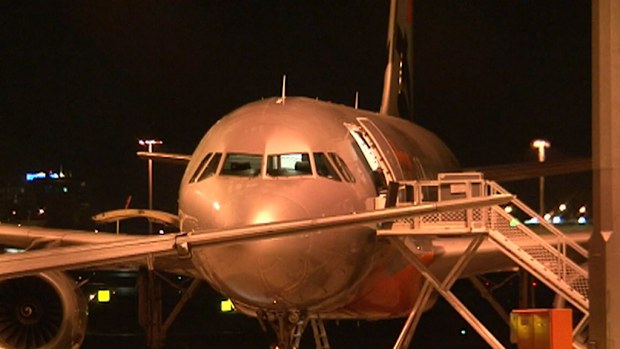 Jetstar JQ426 was returned to Sydney last night. 