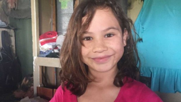 Alyssah Moanaroa-Yates, 7, woke her family up after she smelt smoke . (Tony Wall)