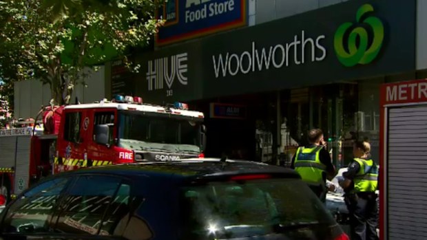 A Woolworths supermarket in Richmond remains closed after a toxic smell permeated from an adjacent property. (9NEWS)