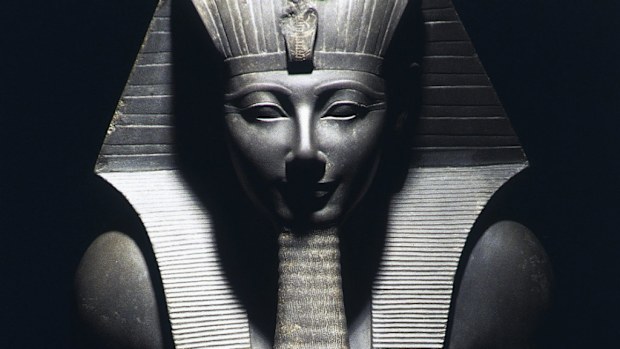 A black basalt statue of Egyptian Pharaoh Thutmose III. (Getty)