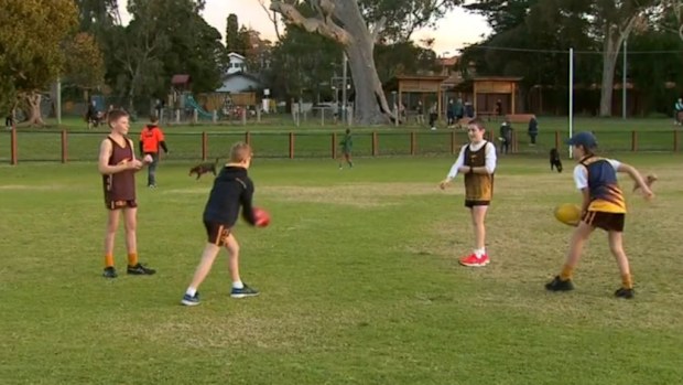 Kids sports football concussion tackle risk