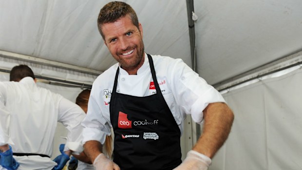 Pete Evans has come under fire for suggesting a woman with osteoporosis remove dairy from her diet. (AAP)