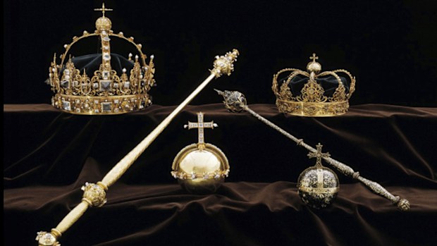 2202_hon_royaljewels_3