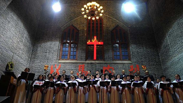 Christians perform to celebrate the Christmas eve at a Christian church on Christmas Eve in Chengdu in southwest China's Sichuan province. (AAP)